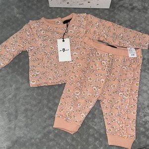 7 for all mankind infant girls 0-3M 2 piece set